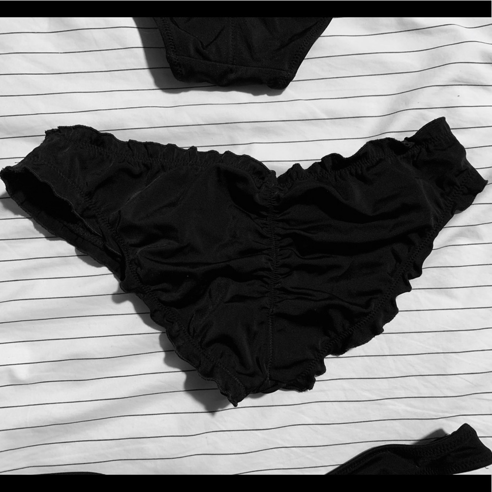 Bikini bottoms